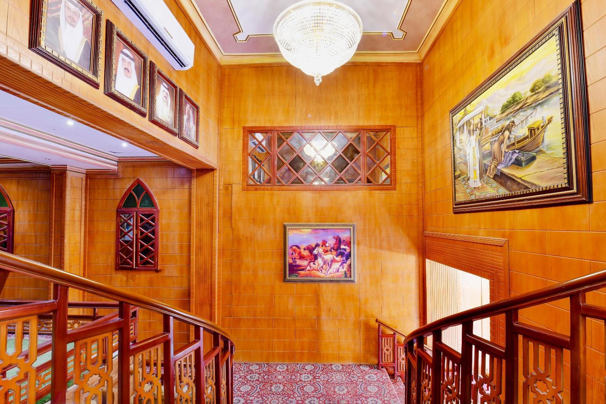 Capital O 125 Moon Plaza Hotel Manama Zewnętrze zdjęcie